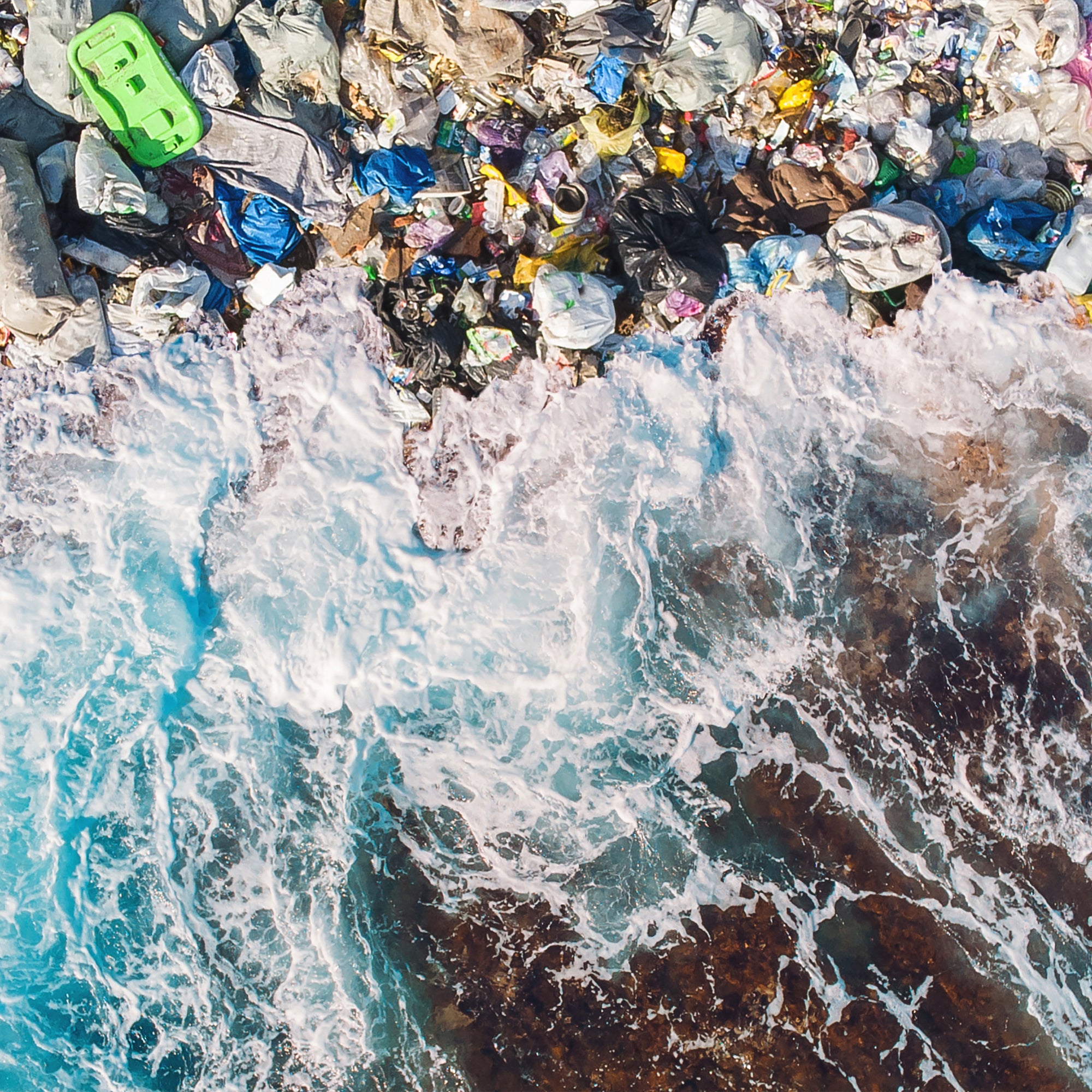 Die Verschmutzung unserer Ozeane: Wie konnte es so weit kommen?