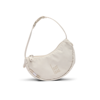 CHARM MOON BAG MINI Tasche als Studioaufnahme in Frontansicht.
