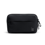 COMMUTERTECHPOUCH accessoire in black (noir) en prise de studio vue de face.