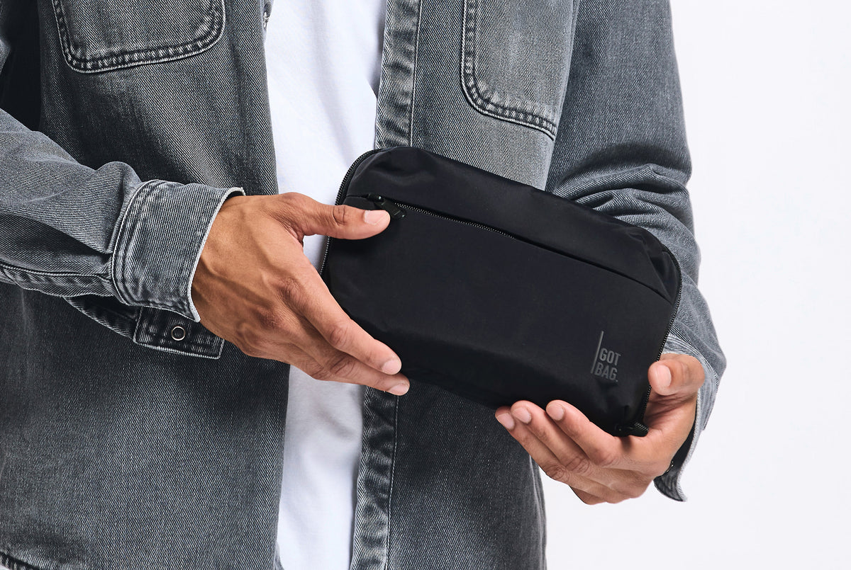 TECH POUCH