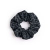 SCRUNCHIECATSHARK Accessoires in black (Schwarz) in Draufsicht.