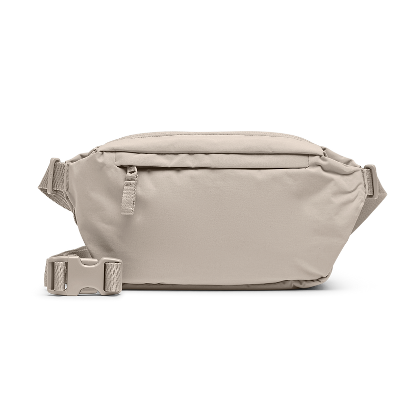 ADAPT SLING BAG Tasche in scallop (helles Beige) als Rückansicht.