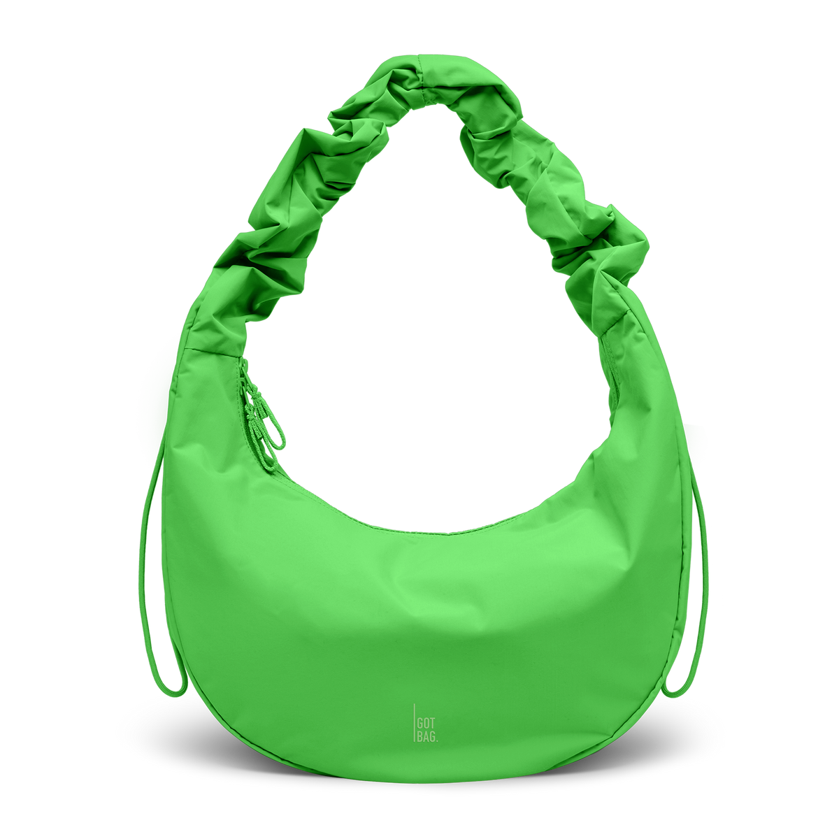 MOON BAG RUFFLE Tasche in leaf als Studioaufnahme in Frontansicht.