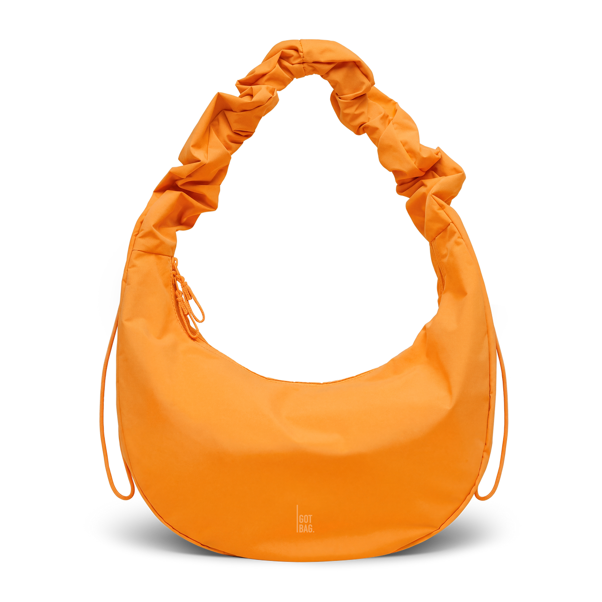 MOON BAG RUFFLE Tasche in clownfish (leuchtendes Orange-Gelb) als Studioaufnahme in Frontansicht.