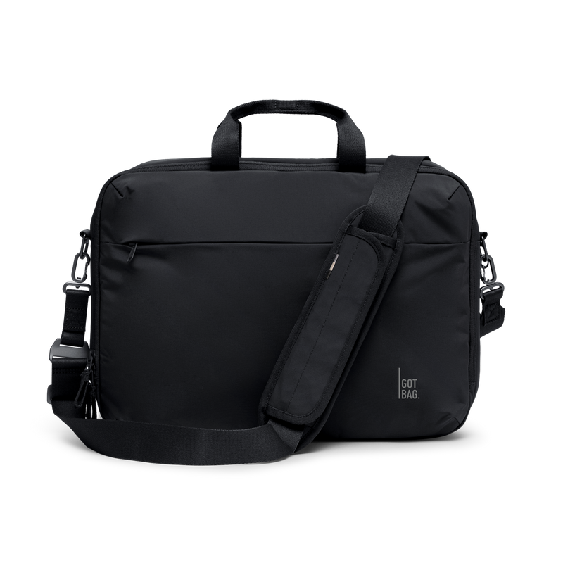 COMMUTERBAG Tasche in black (Schwarz) als Studioaufnahme in Frontansicht.
