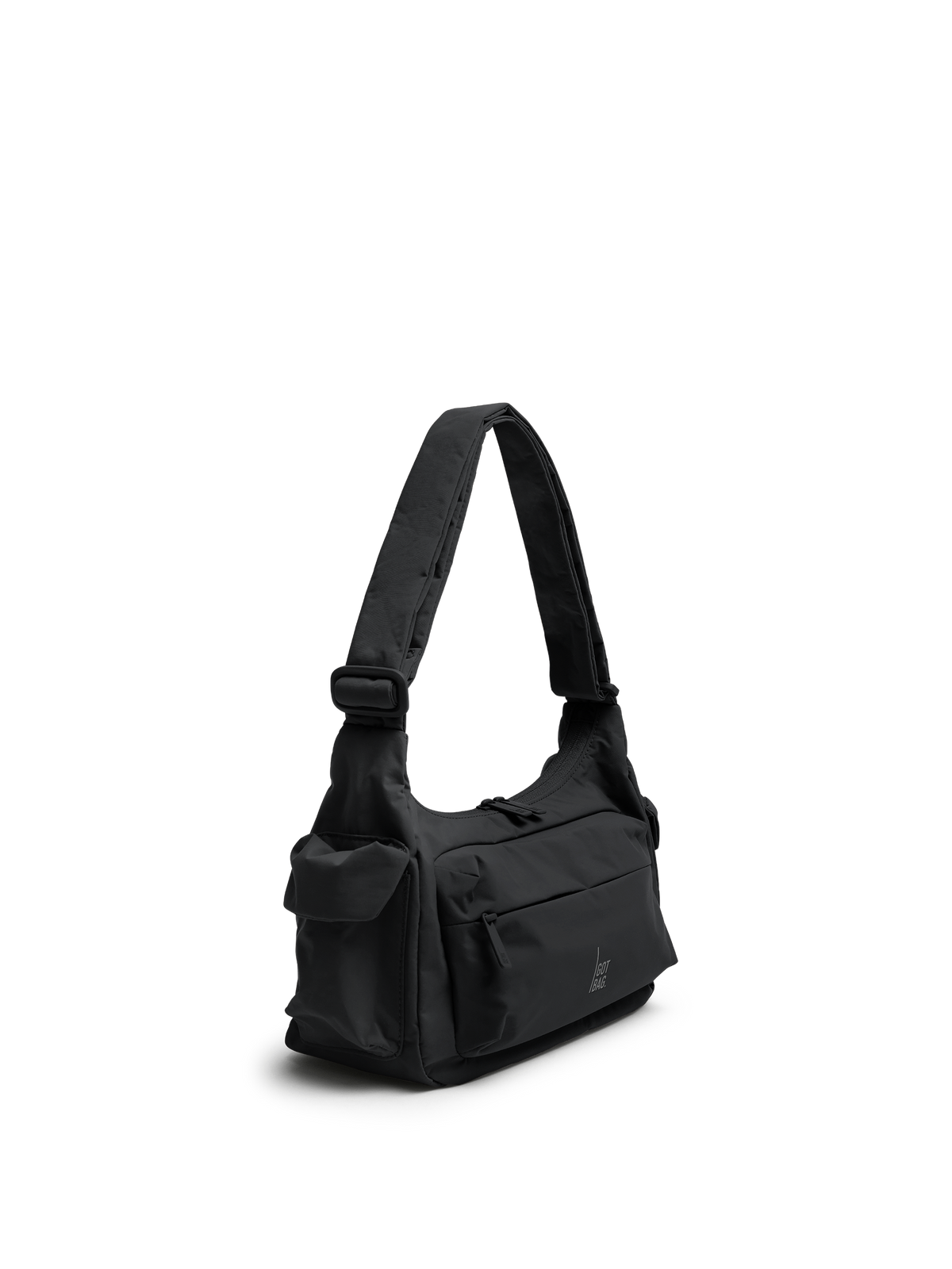 POCKET BAG SMALL Tasche in black (Schwarz) in diagonaler Ansicht.