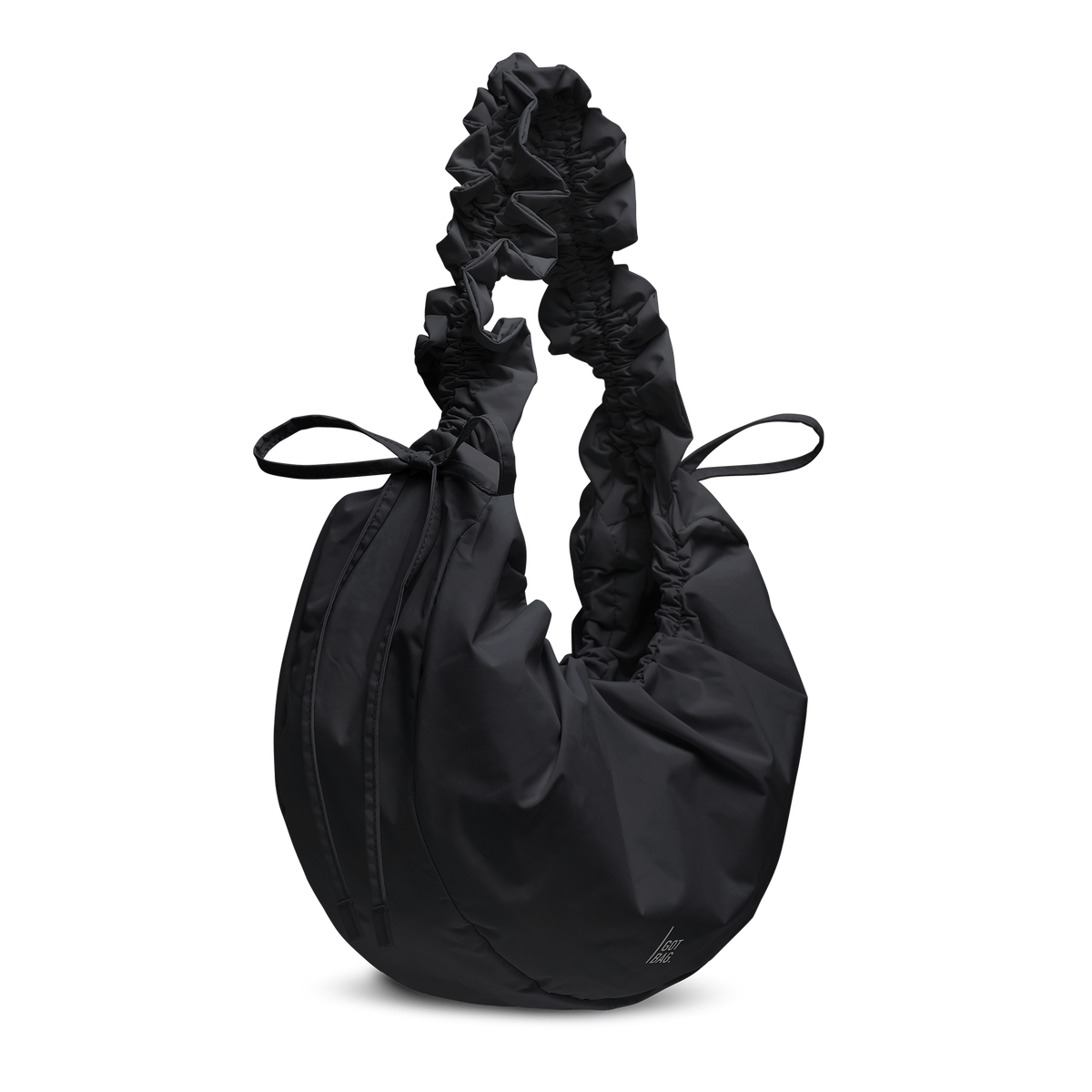 MOON BAG BOW Tasche in black (Schwarz) als Schrägansicht.