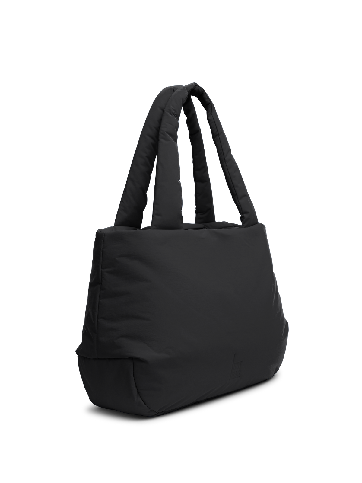 CLOUD HORIZON TOTE BAG Tasche in black (Schwarz) als Studioaufnahme in diagonaler Ansicht.