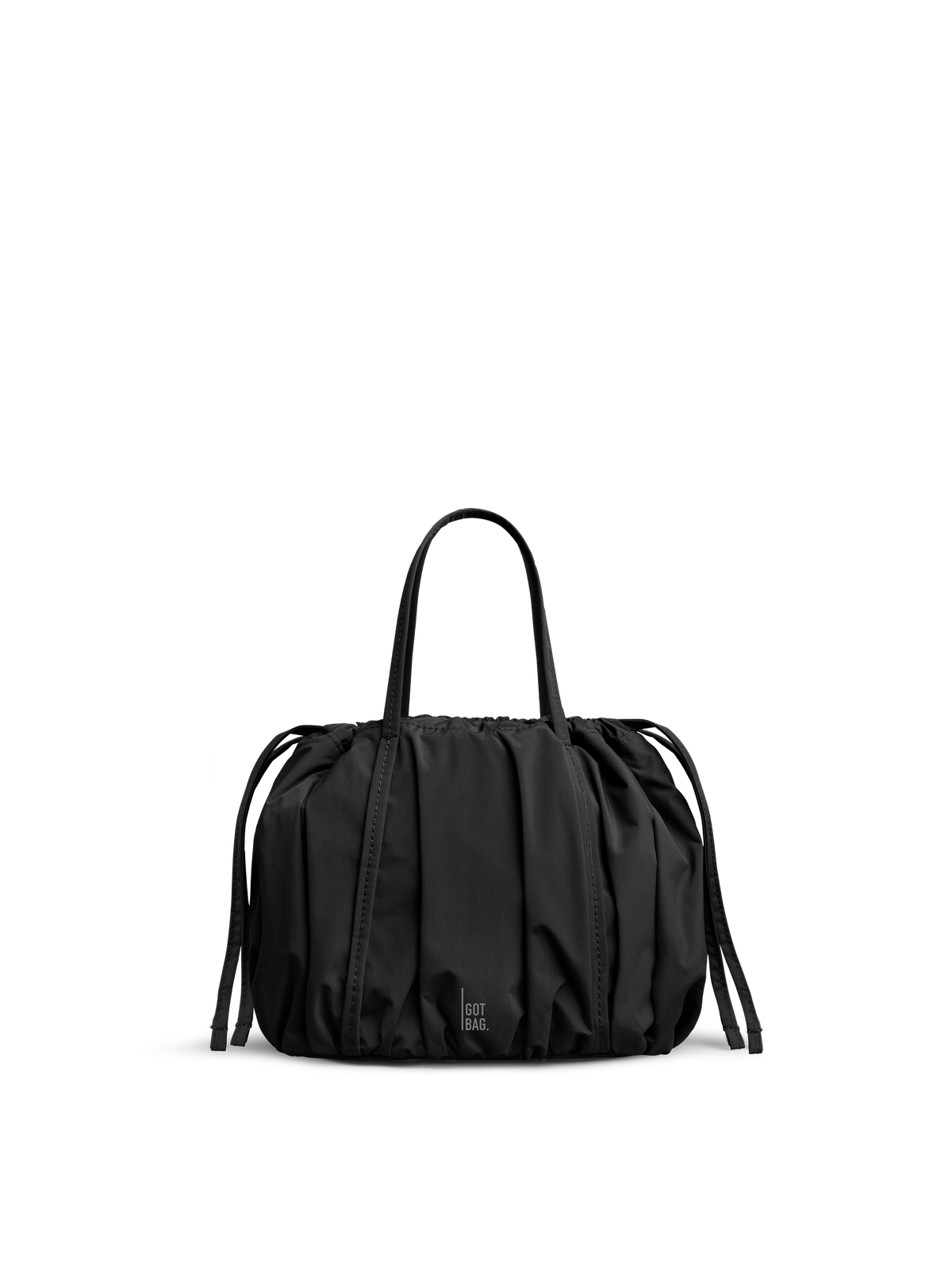SHELLY BUCKET BAG Tasche in black (Schwarz) als Studioaufnahme in Frontansicht.