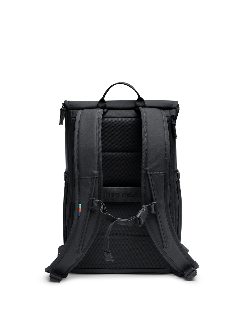 SERENE PACK Rucksack in black (Schwarz) als Rückenansicht.