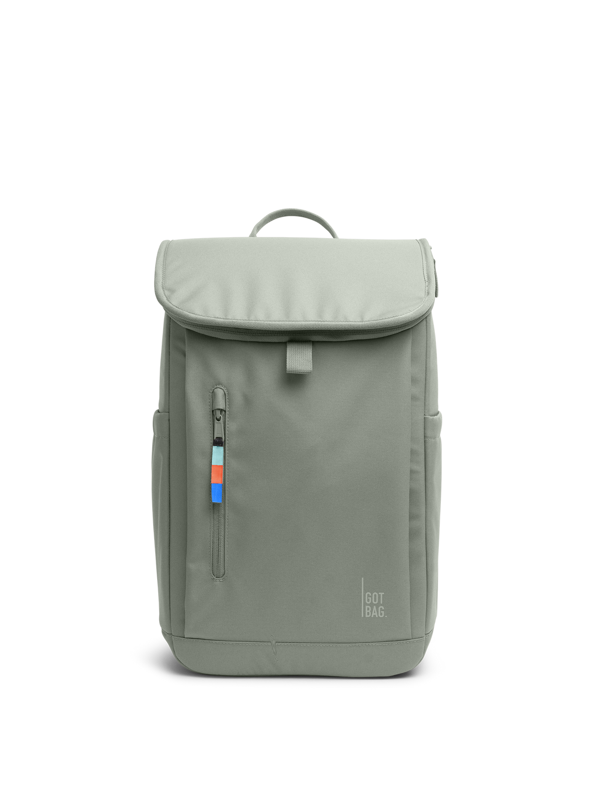 SERENE PACK Rucksack in bass (Salbeigrün) in Frontansicht.