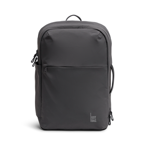 COMMUTERPACK Rucksack in shark (Dunkelgrau) als Studioaufnahme in Frontansicht.