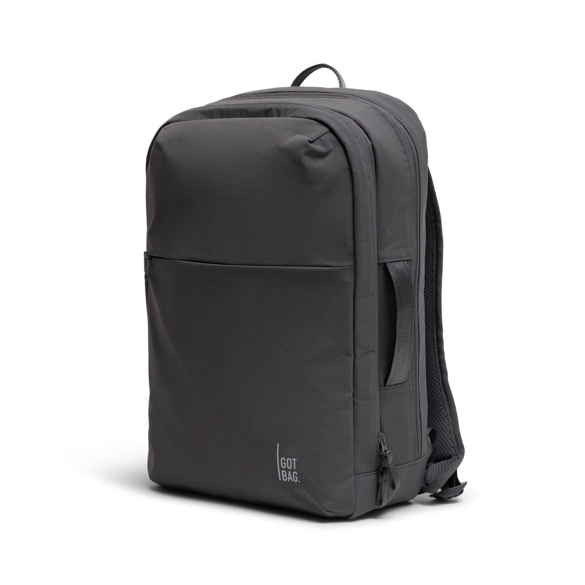 COMMUTER PACK Rucksack in shark (Dunkelgrau) als Studioaufnahme in Schrägansicht.