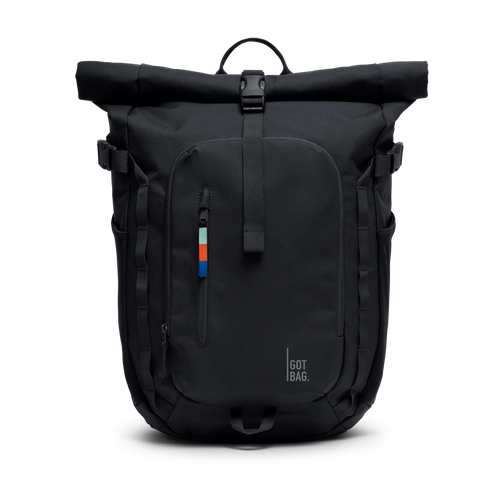 BP0201XX ROLLTOPADVENTURE sac à dos en black (noir) en tant que photo de studio de face.