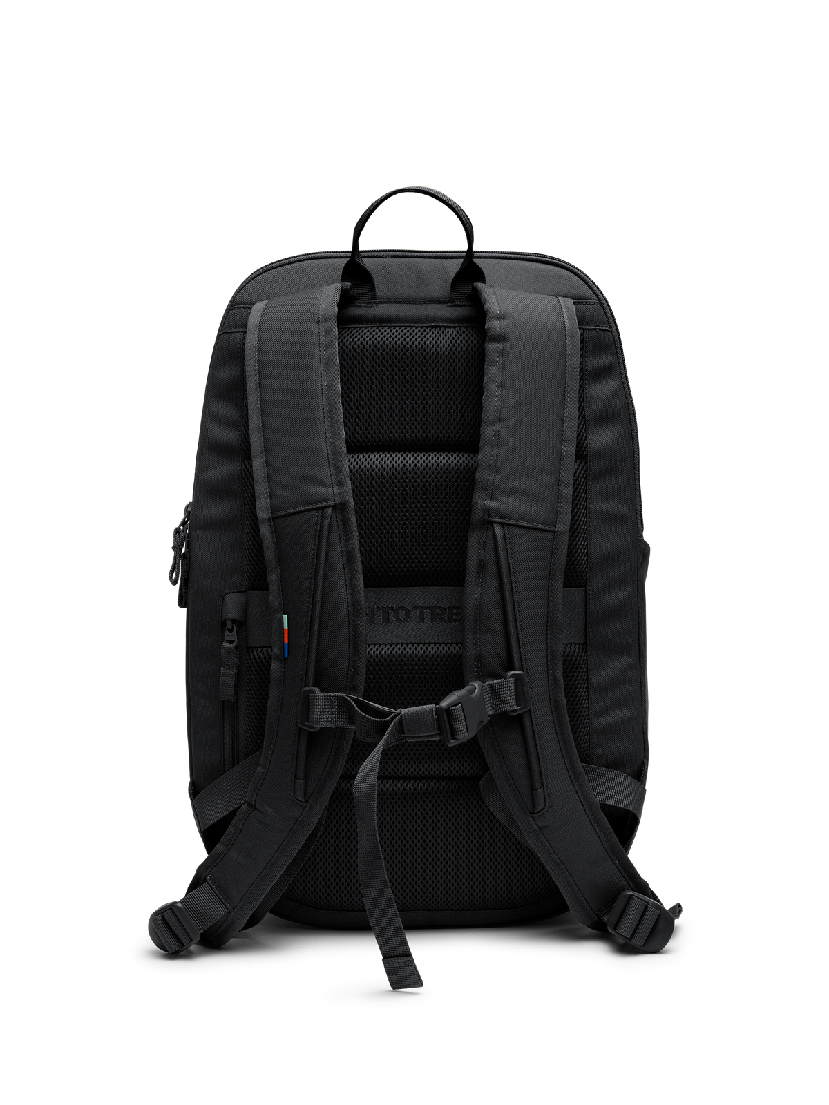 BP0221XX 100 BASE PACK Rucksack in black (Schwarz) in Rückansicht.