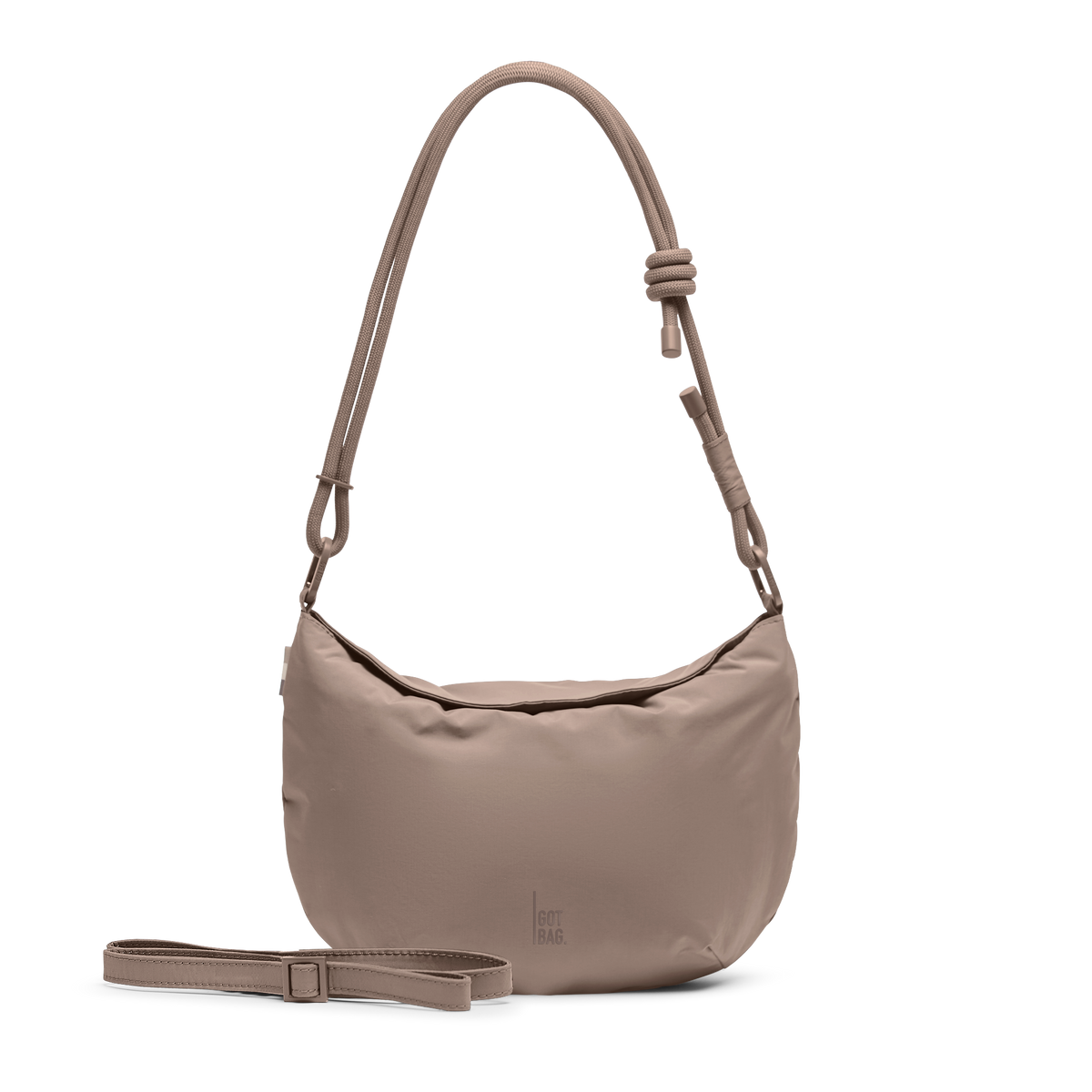 CLAM BAG Tasche in oyster (klassisches Taupe-Braun) als Studioaufnahme in Frontansicht.