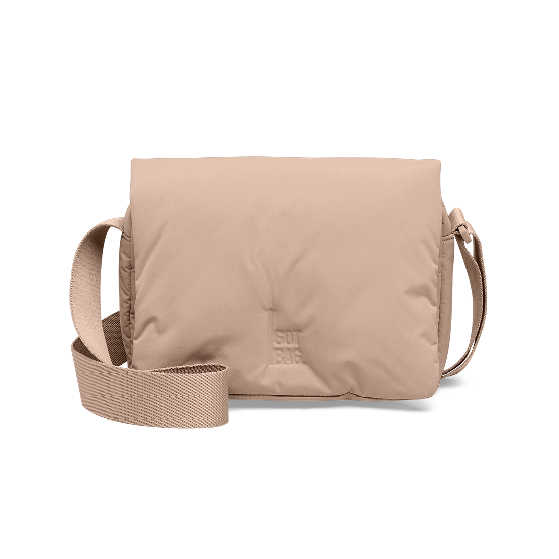 CLOUD CROSSBODY BAG Tasche in sandbar (warmes Beige mit rötlichem Unterton) als Studioaufnahme in Frontansicht.