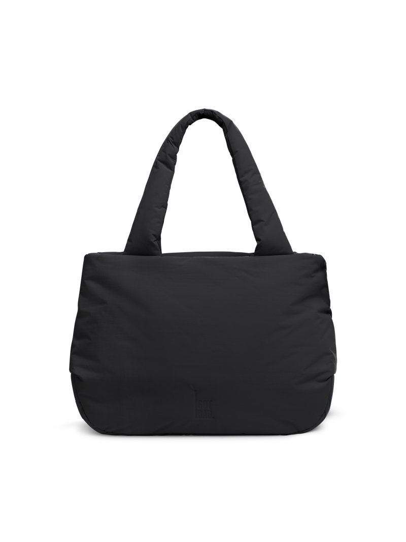 CLOUD HORIZON TOTE BAG Tasche in black (Schwarz) als Studioaufnahme in Frontansicht.