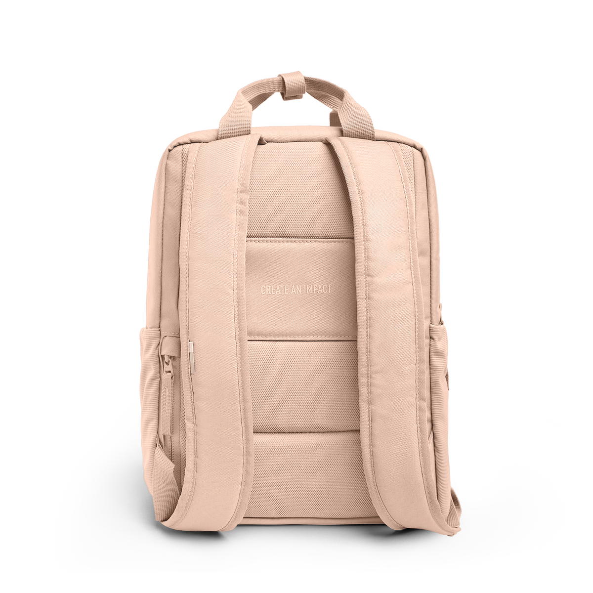 DAYPACK Rucksack in pearl (helles Puder-Rosa) in Rückansicht.