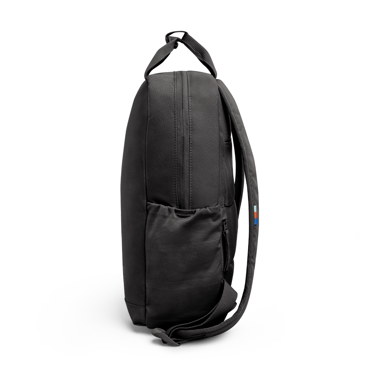 DAYPACK 2.0 Rucksack in mussel (dunkles Braun-Grau) in Seitenansicht.
