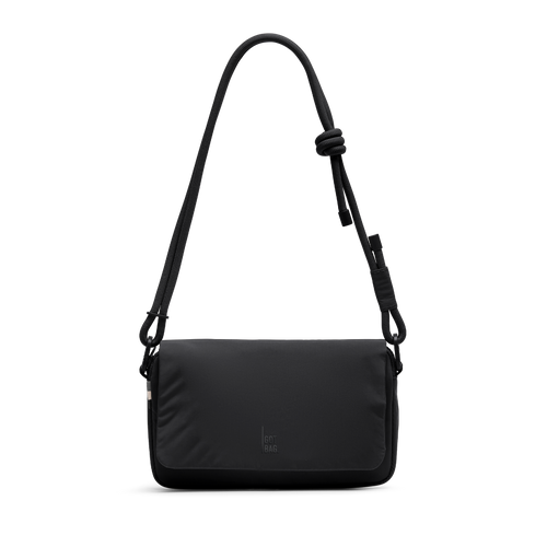 FACET BAG bag in black (classic black) as a studio shot in front view.