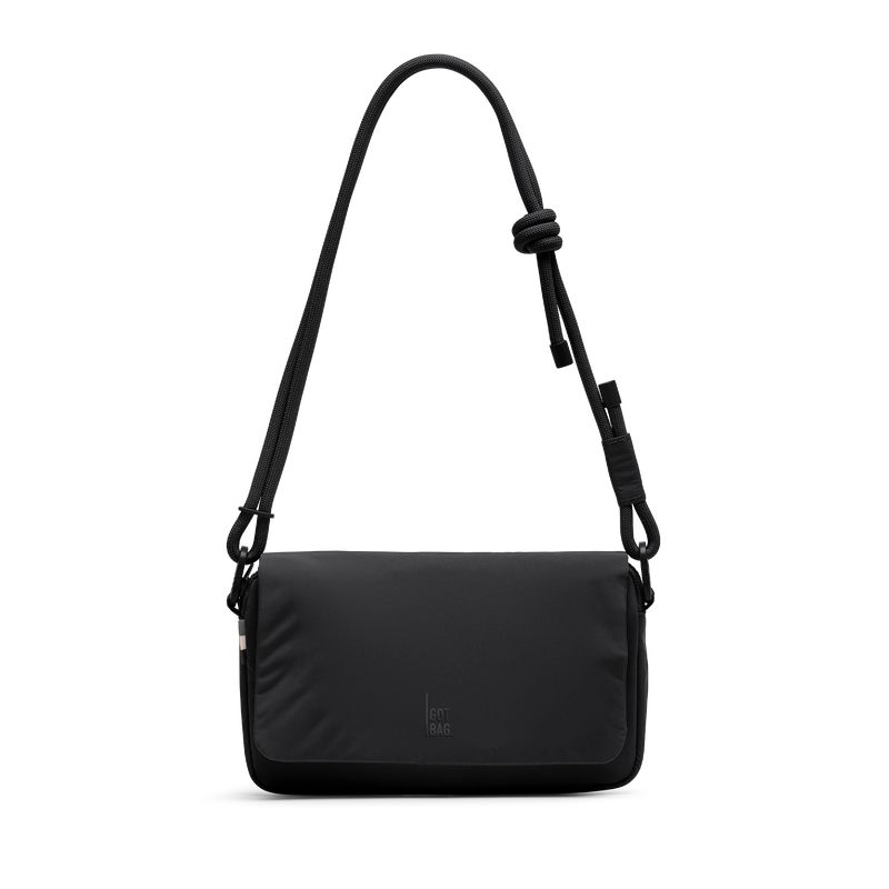 FACET BAG bag in black (classic black) as a studio shot in front view.
