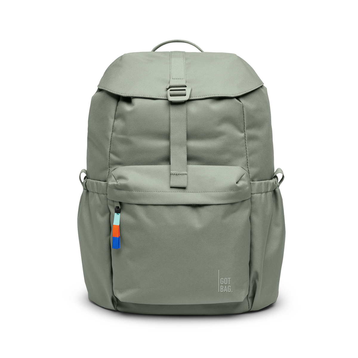 FLAP PACK plecak w kolorze bass (Szałwia zielona) jako zdjęcie studyjne w widoku z przodu.