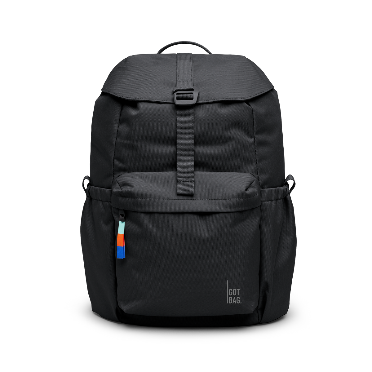 FLAP PACK plecak w black (Czarny) jako zdjęcie studyjne z przodu.