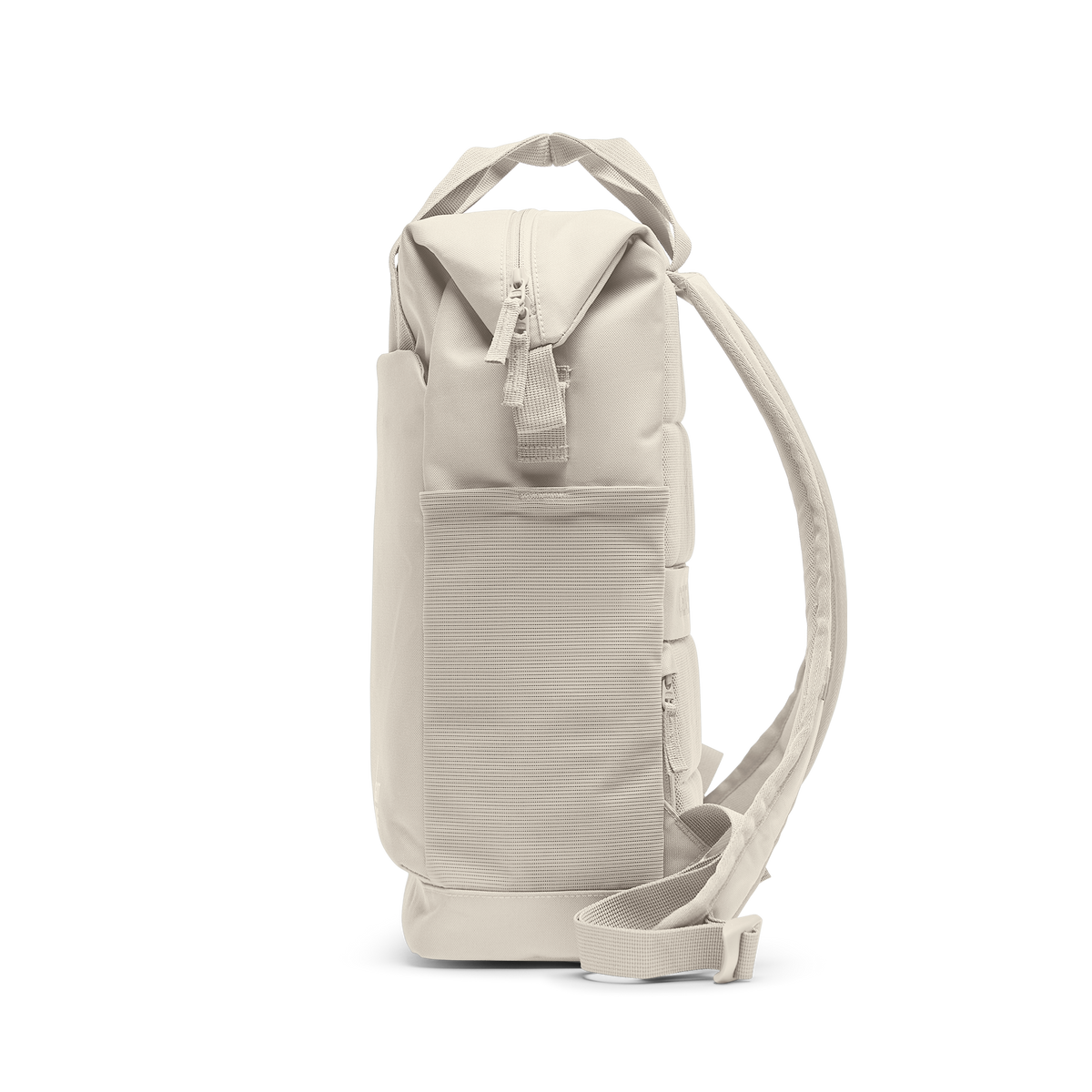 FLOW PACK Rucksack in soft shell (warmes Cremeweiß) als Studioaufnahme in Seitenansicht.