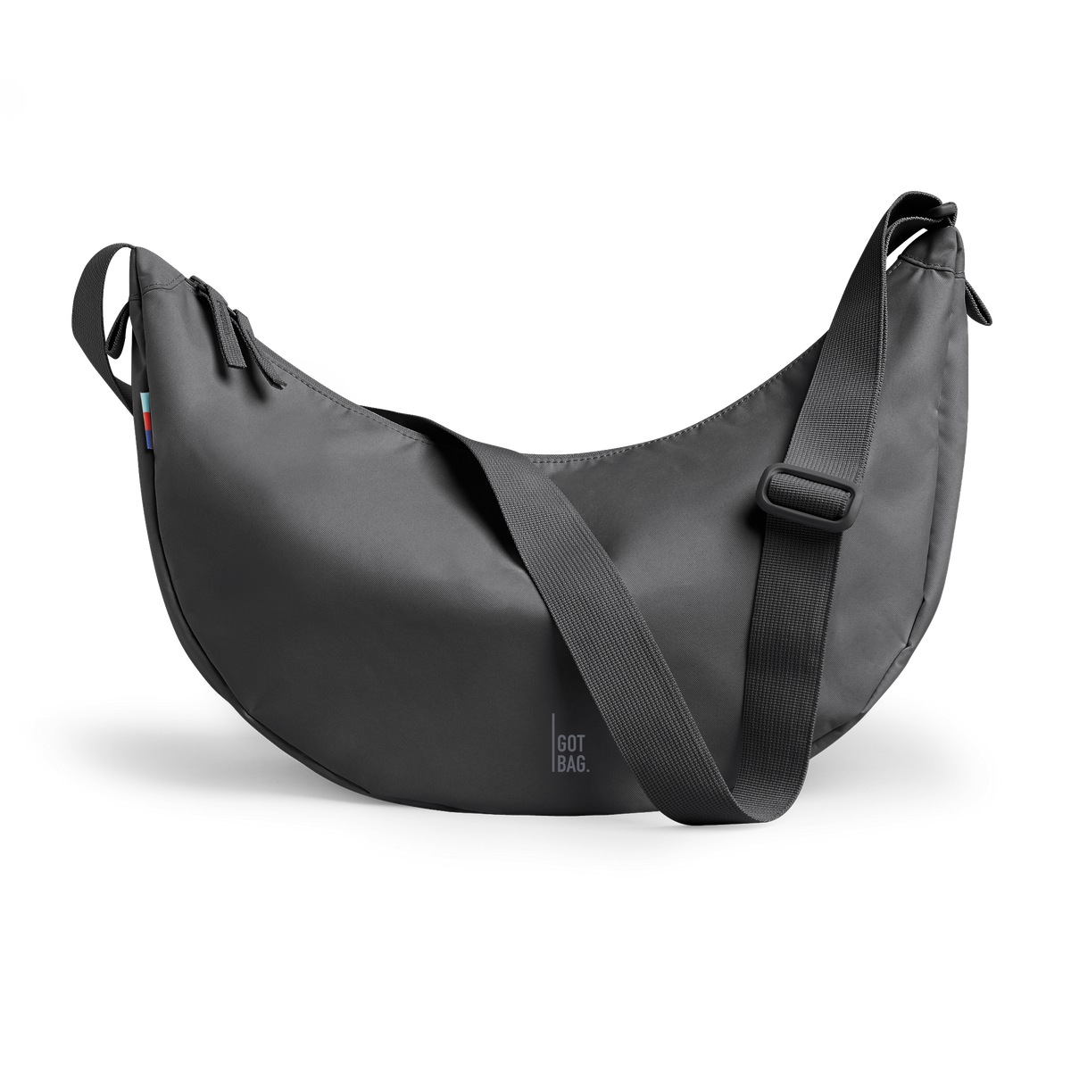 MOON BAG LARGE Tasche in shark (Dunkelgrau) als Studioaufnahme in Frontansicht.
