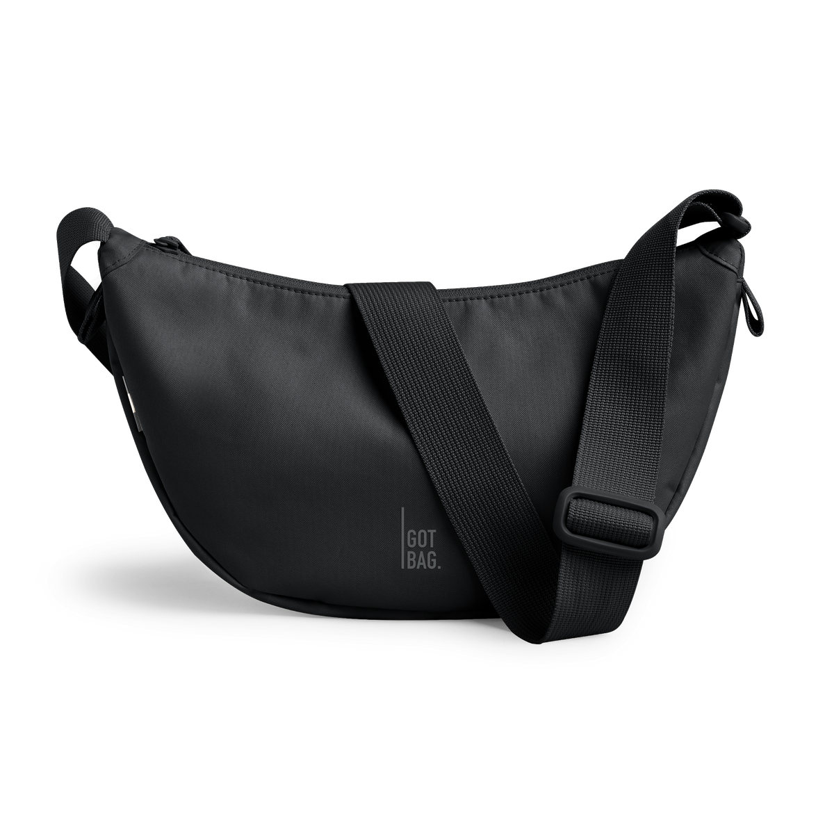 MOON BAG SMALL Monochrome Edition Tasche in black (Schwarz) als Studioaufnahme in Frontansicht.