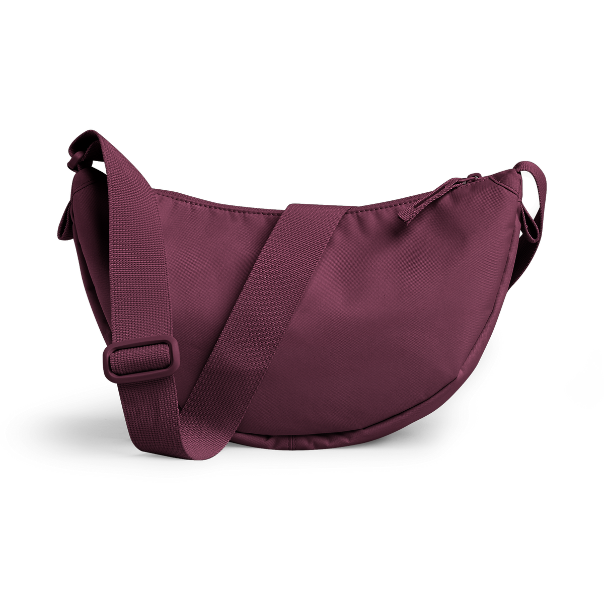 MOON BAG SMALL Tasche in kraken (Weinrot) als Studioaufnahme in Rückansicht.