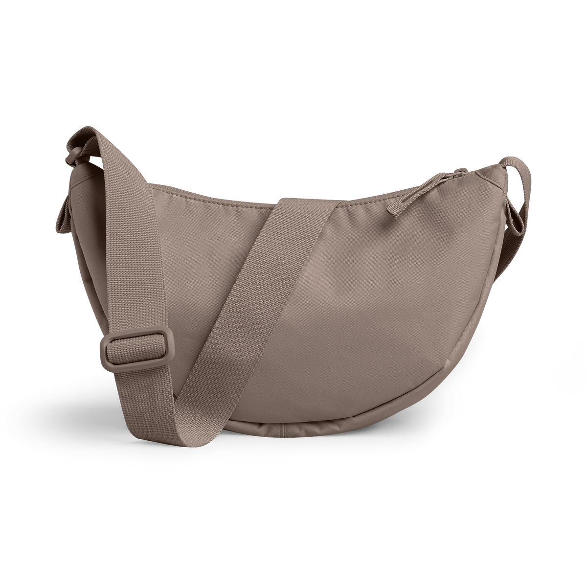 MOON BAG Tasche in oyster (klassisches Taupe-Braun) als Studioaufnahme in Rückansicht.