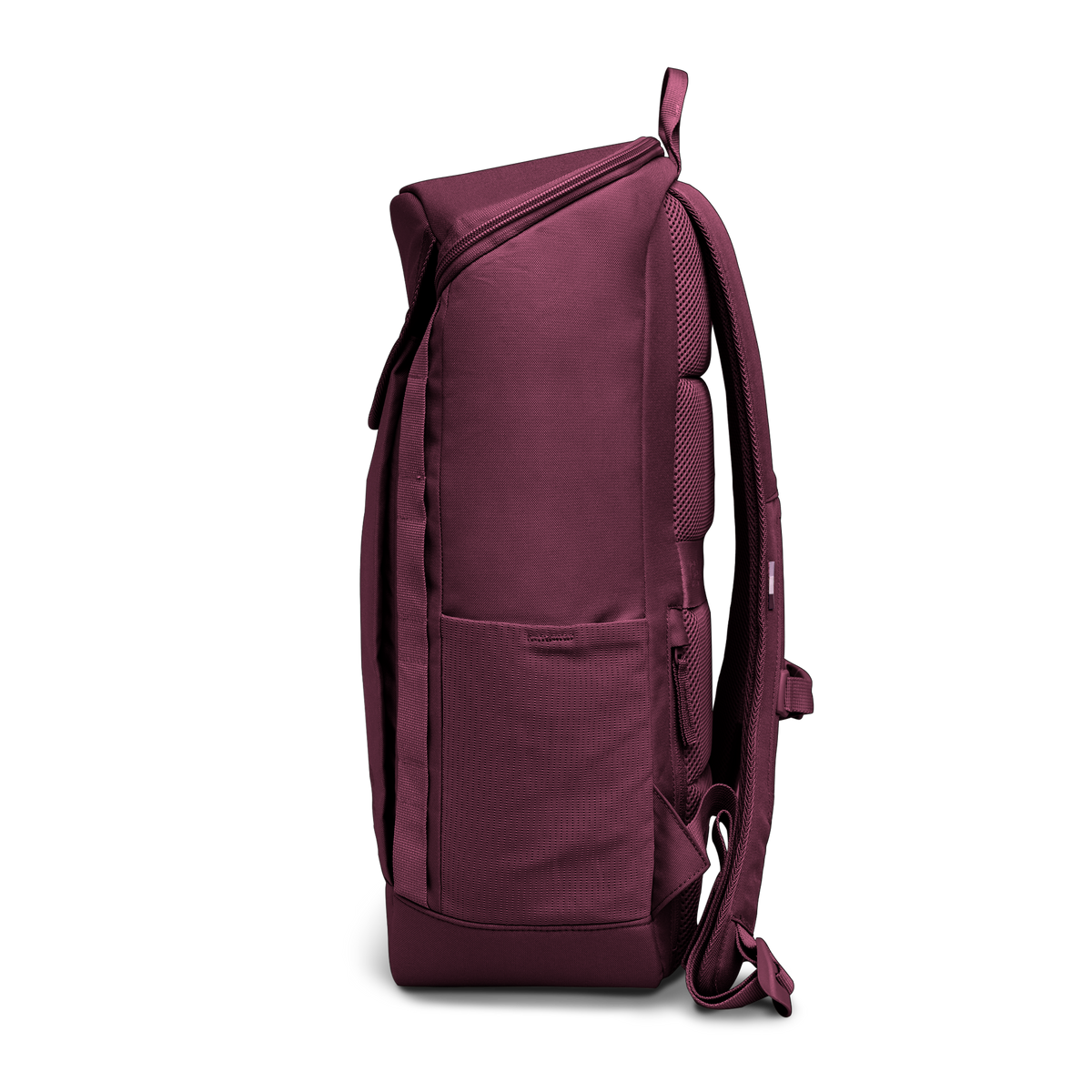 PRO PACK Rucksack in kraken (Weinrot) in Seitenansicht.