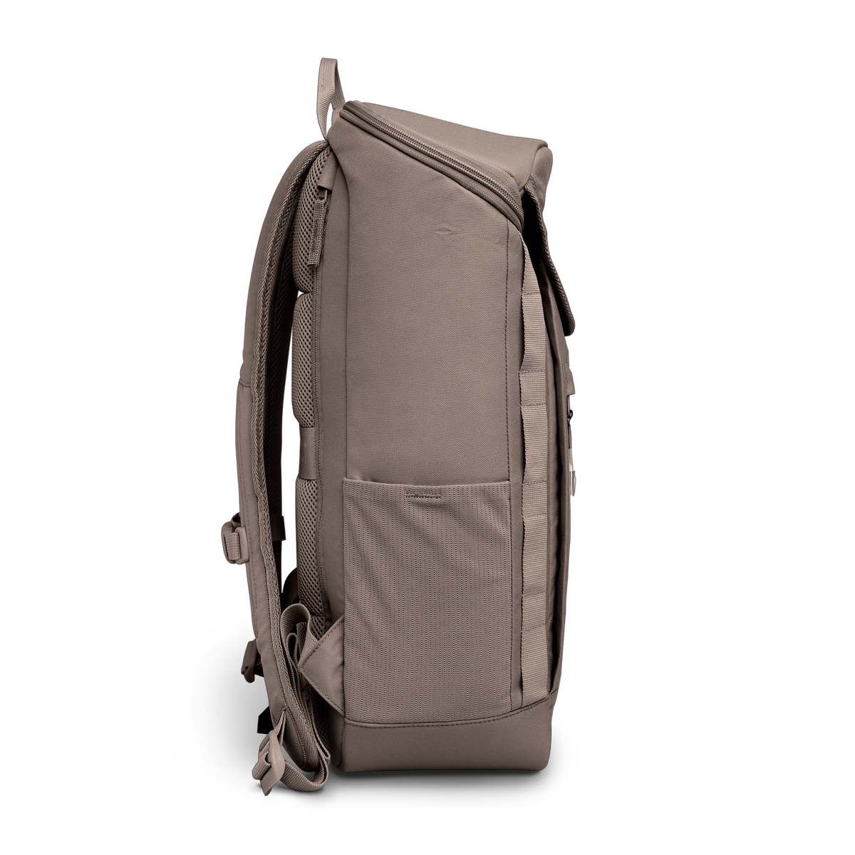 PRO PACK Rucksack in oyster (klassisches Taupe-Braun) in Seitenansicht.