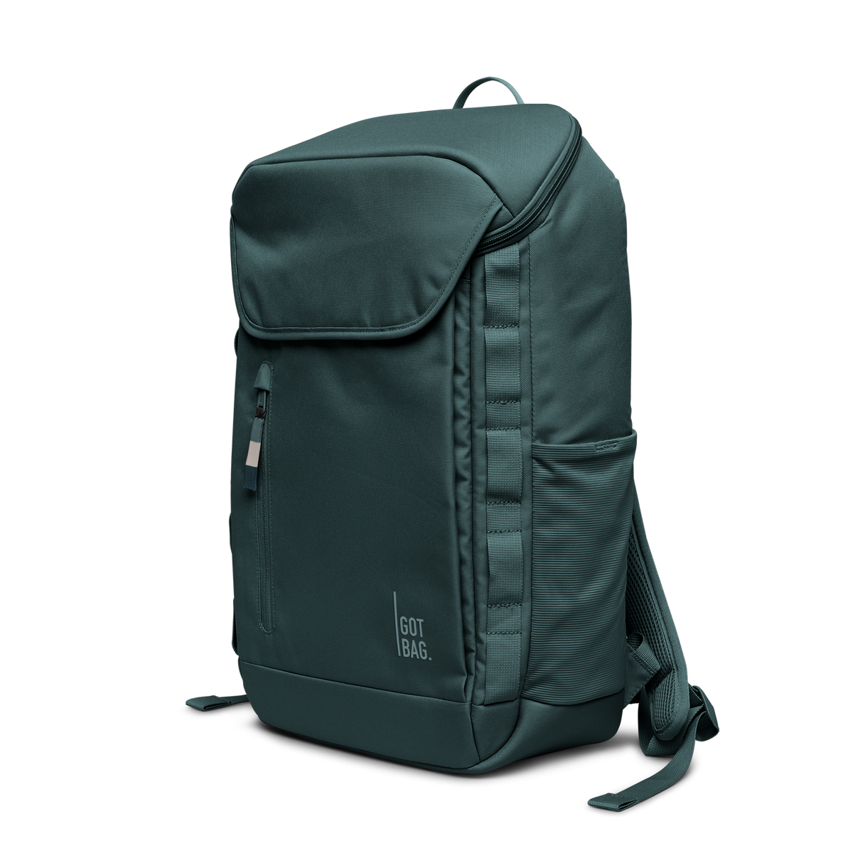 PRO PACK Rucksack in sea teal (kühles Türkisgrün) als Studioaufnahme in Schrägansicht.