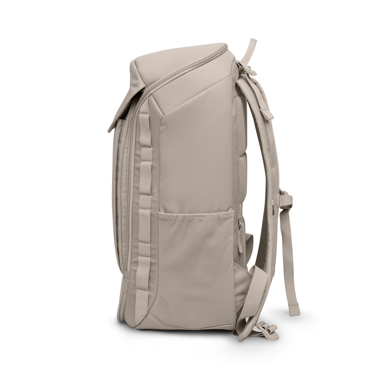 PRO PACK TRAVEL Rucksack in scallop (helles Beige) als Studioaufnahme in Seitenansicht.