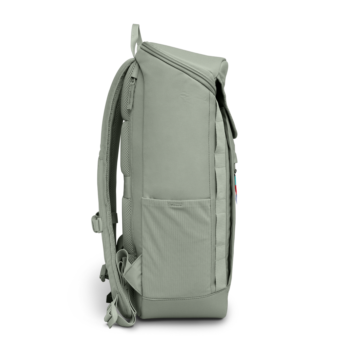 PRO PACK Rucksack in bass (Salbeigrün) als Seitenansicht.