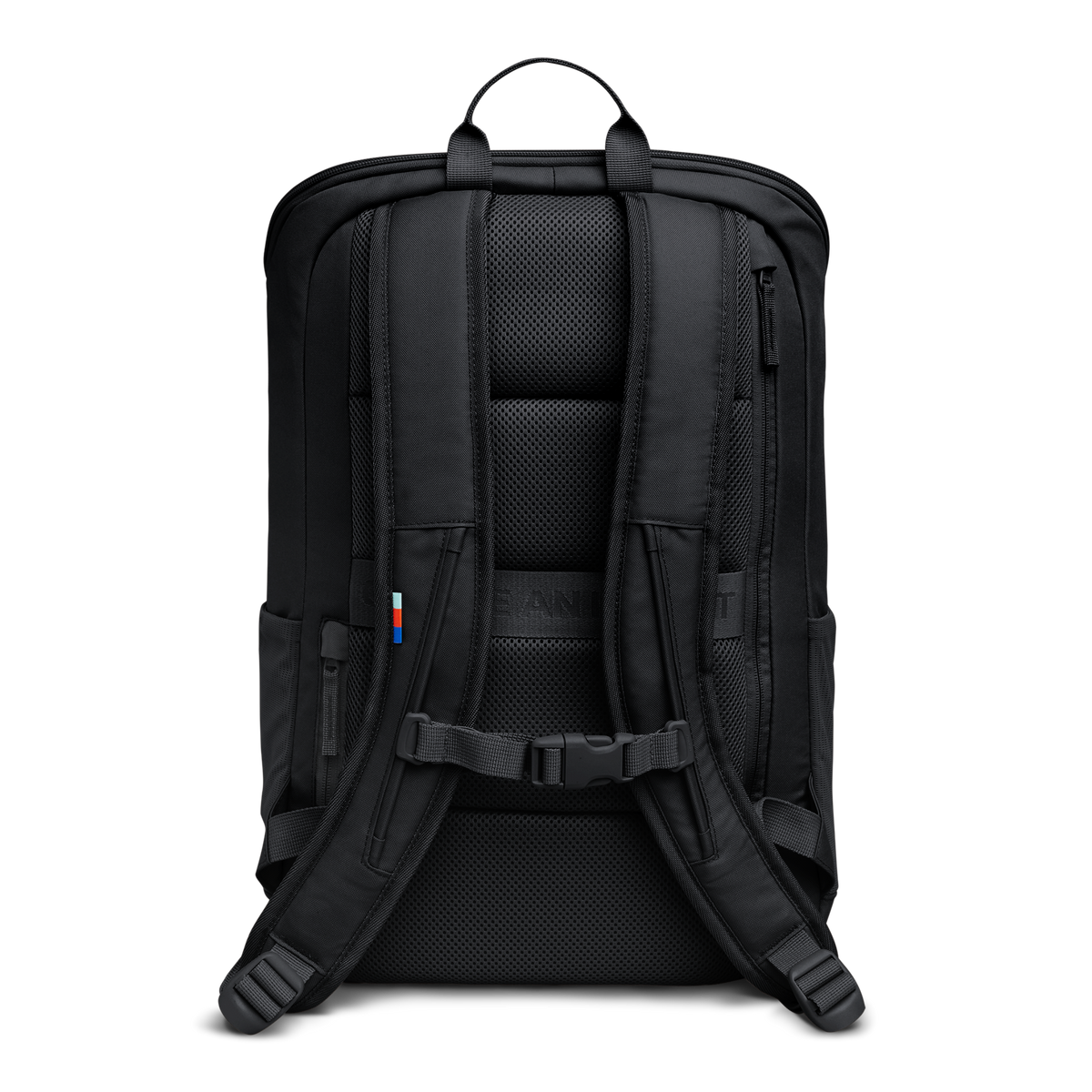 PRO PACK Rucksack in black (Schwarz) als Studioaufnahme in Rückansicht.
