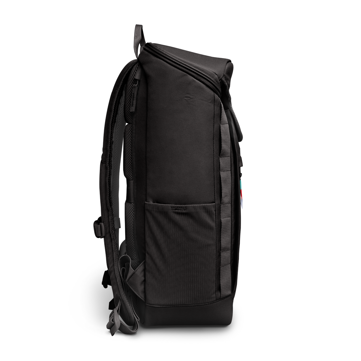PRO PACK Rucksack in mussel (dunkles Braun-Grau) in Seitenansicht.