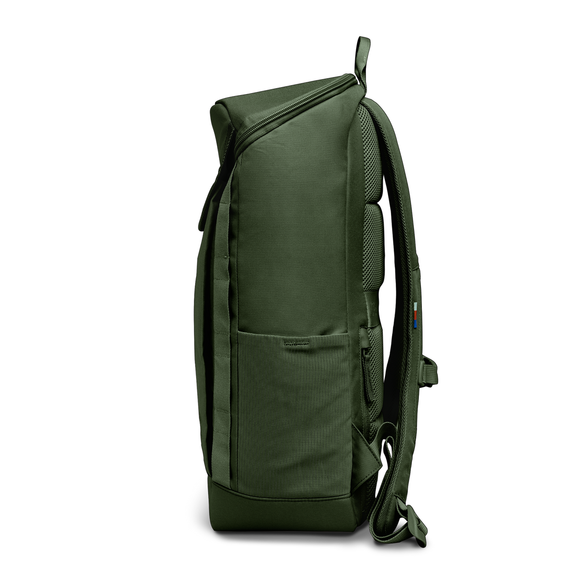 PRO PACK Rucksack in seafloor (tiefes Dunkelgrün) als Studioaufnahme in Seitenansicht.