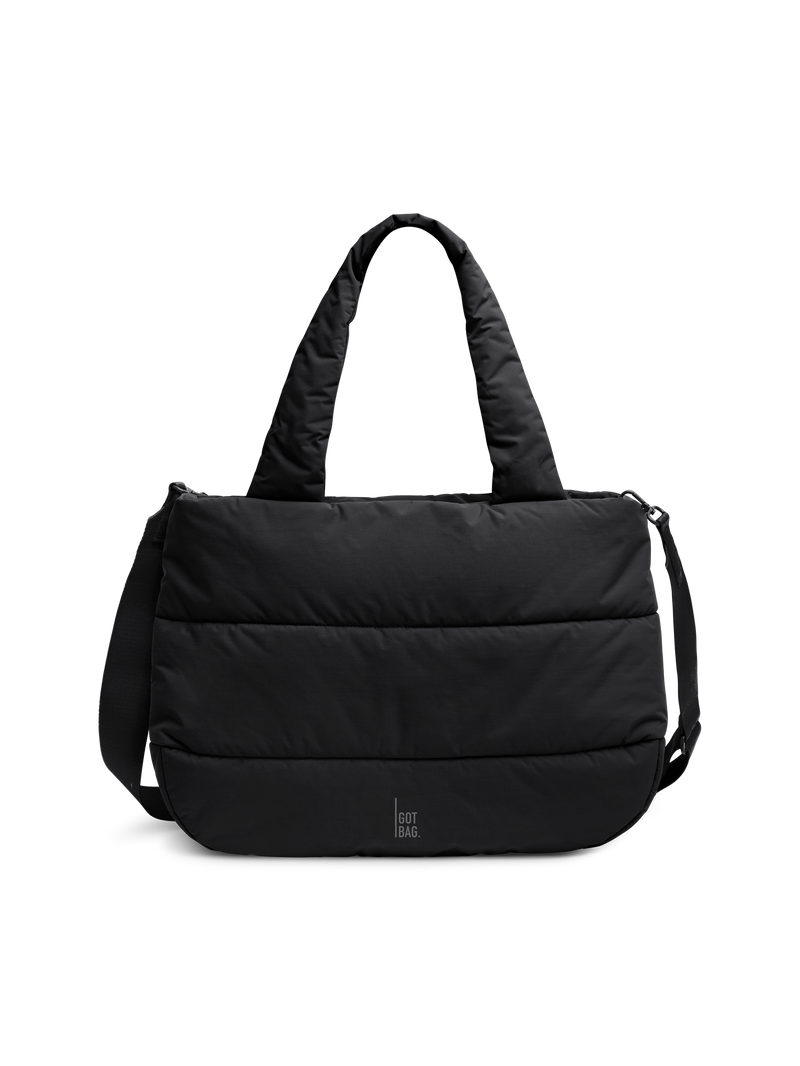 PUFFER HORIZON TOTE BAG sac en black (noir) prise de studio, vue de face.