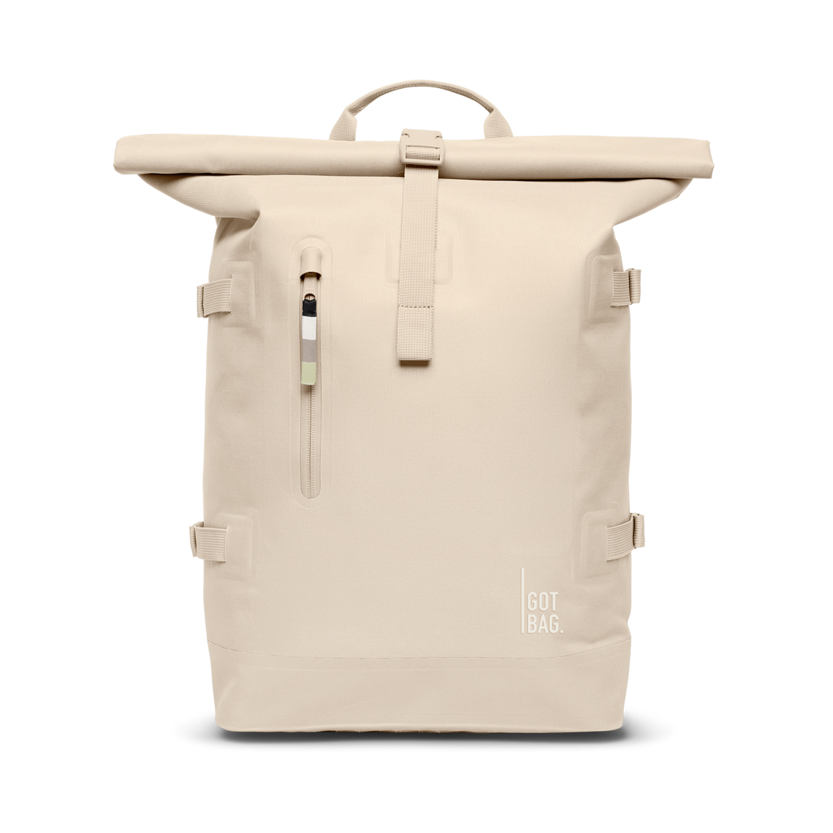 ROLLTOP 2.0 MONOCHROME EDITION Rucksack in salt (warmes Cremeweiß) als Studioaufnahme in Frontansicht.