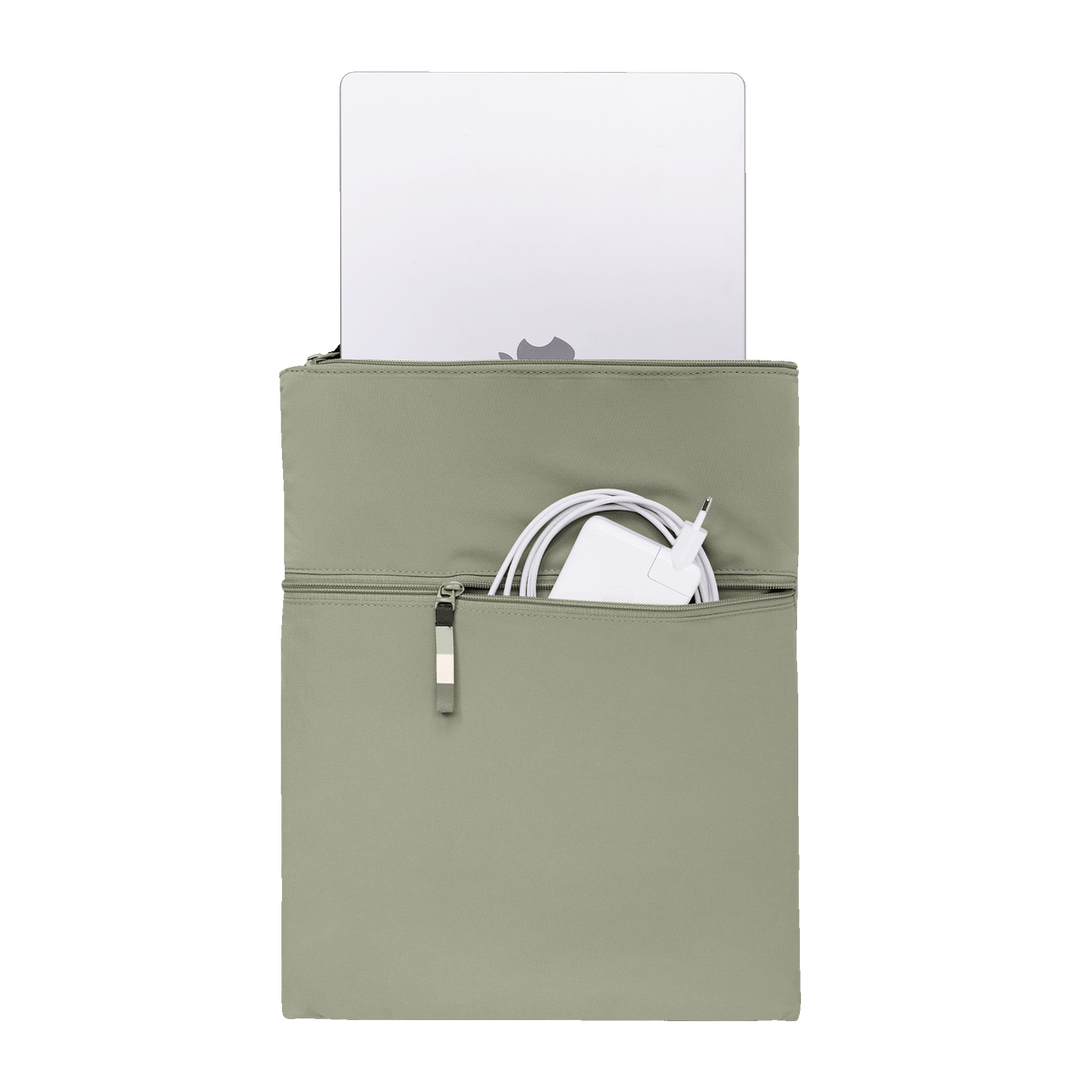 ROLLTOP MONOCHROME EDITION Tasche in seabed (helles Olivgrün) mit Laptop und Ladezubehör, Frontansicht.