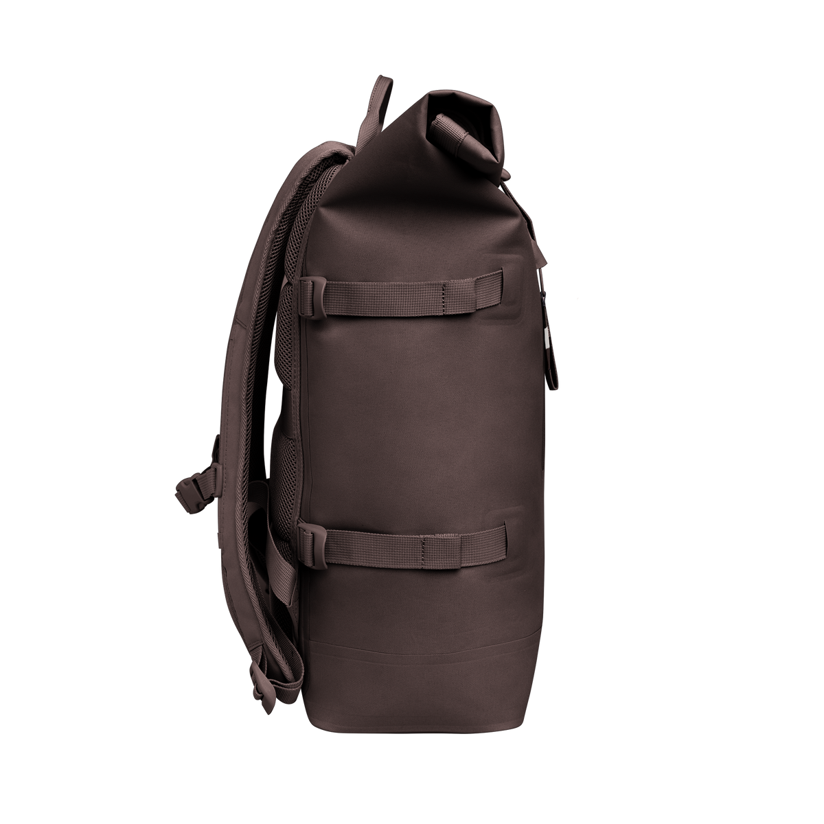 ROLLTOP 2.0 MONOCHROME EDITION Rucksack in tadpole (Schokobraun) als Studioaufnahme in Seitenansicht.