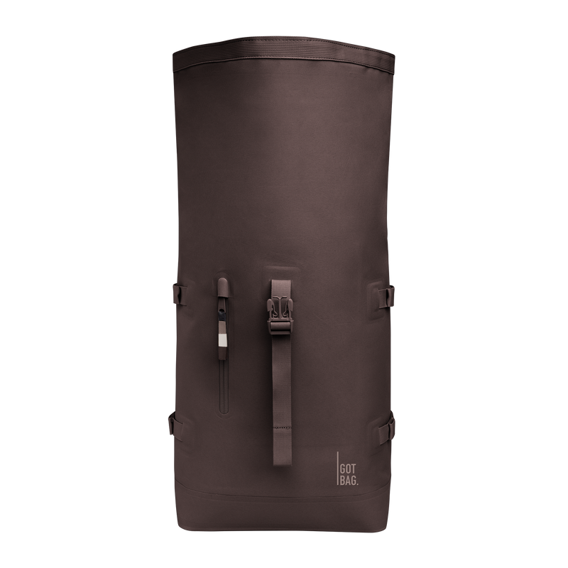 ROLLTOP Rucksack in tadpole (Schokobraun) als Studioaufnahme in Frontansicht.