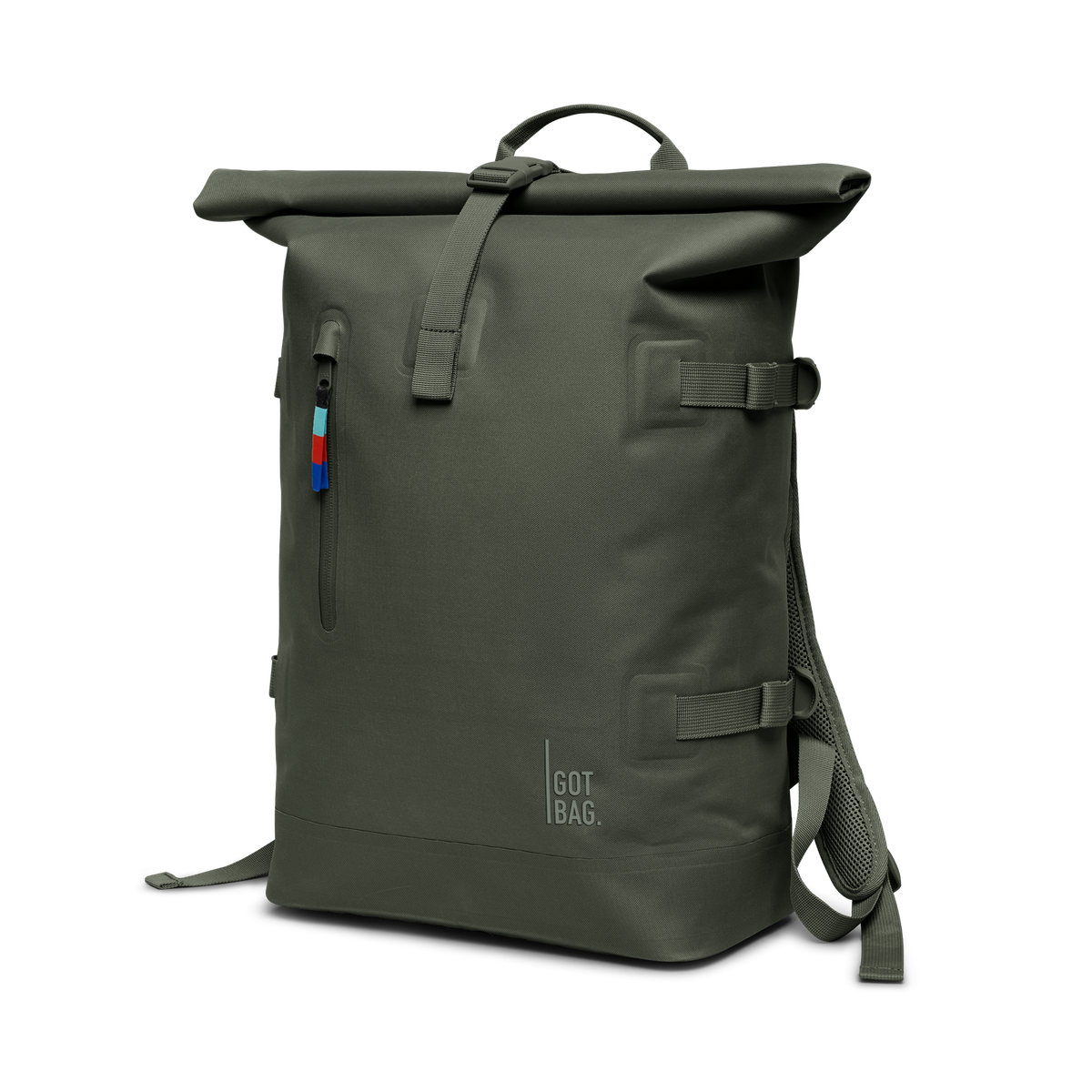 ROLLTOP Rucksack in algae (Dunkelgrün mit Graustich) als Studioaufnahme in Frontansicht.