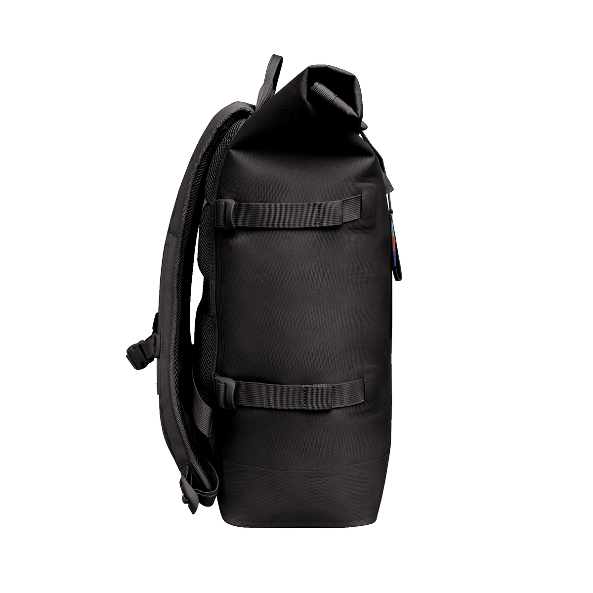 ROLLTOP Rucksack in mussel (dunkles Braun-Grau) in Seitenansicht.