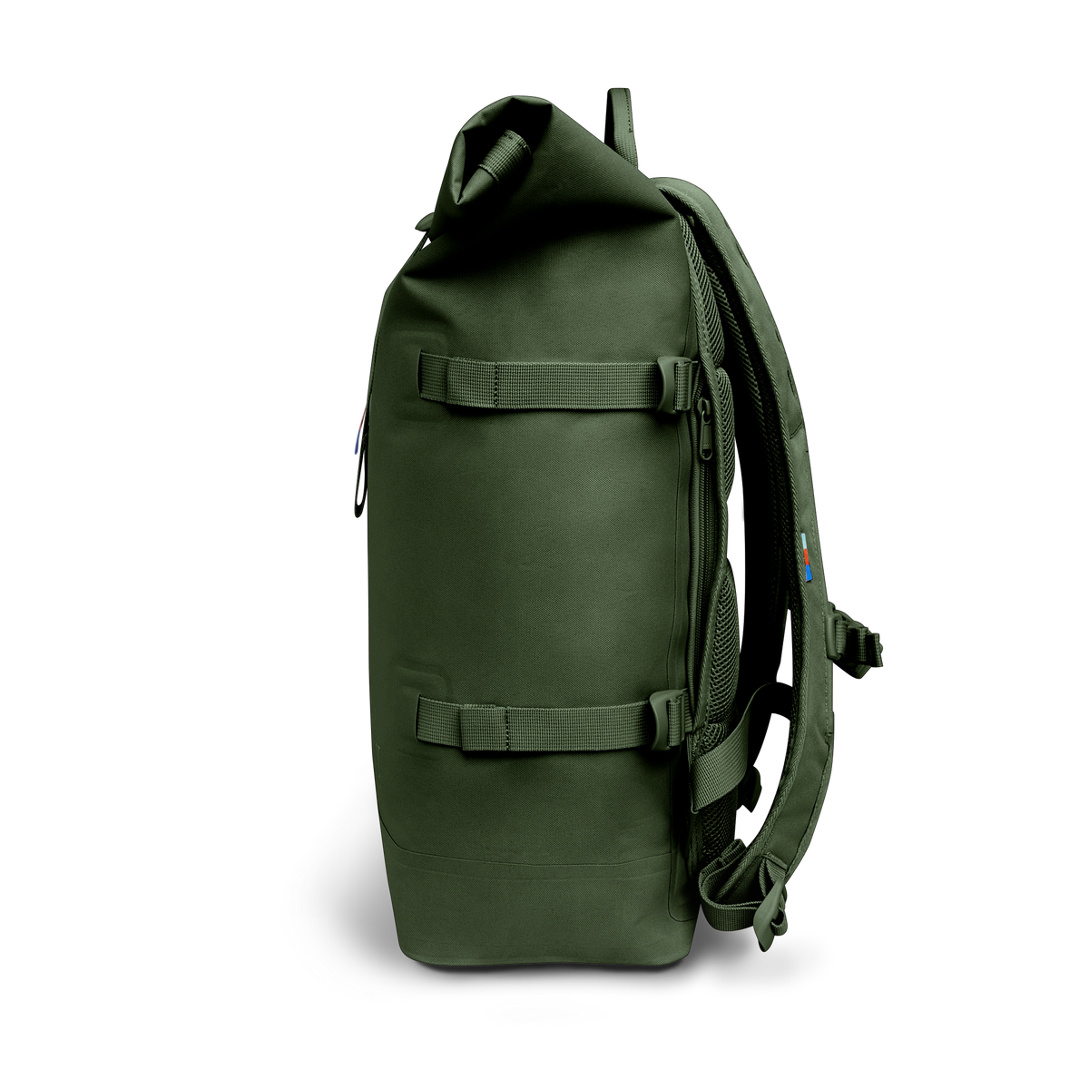 ROLLTOP Rucksack in seafloor (tiefes Dunkelgrün) in Seitenansicht.