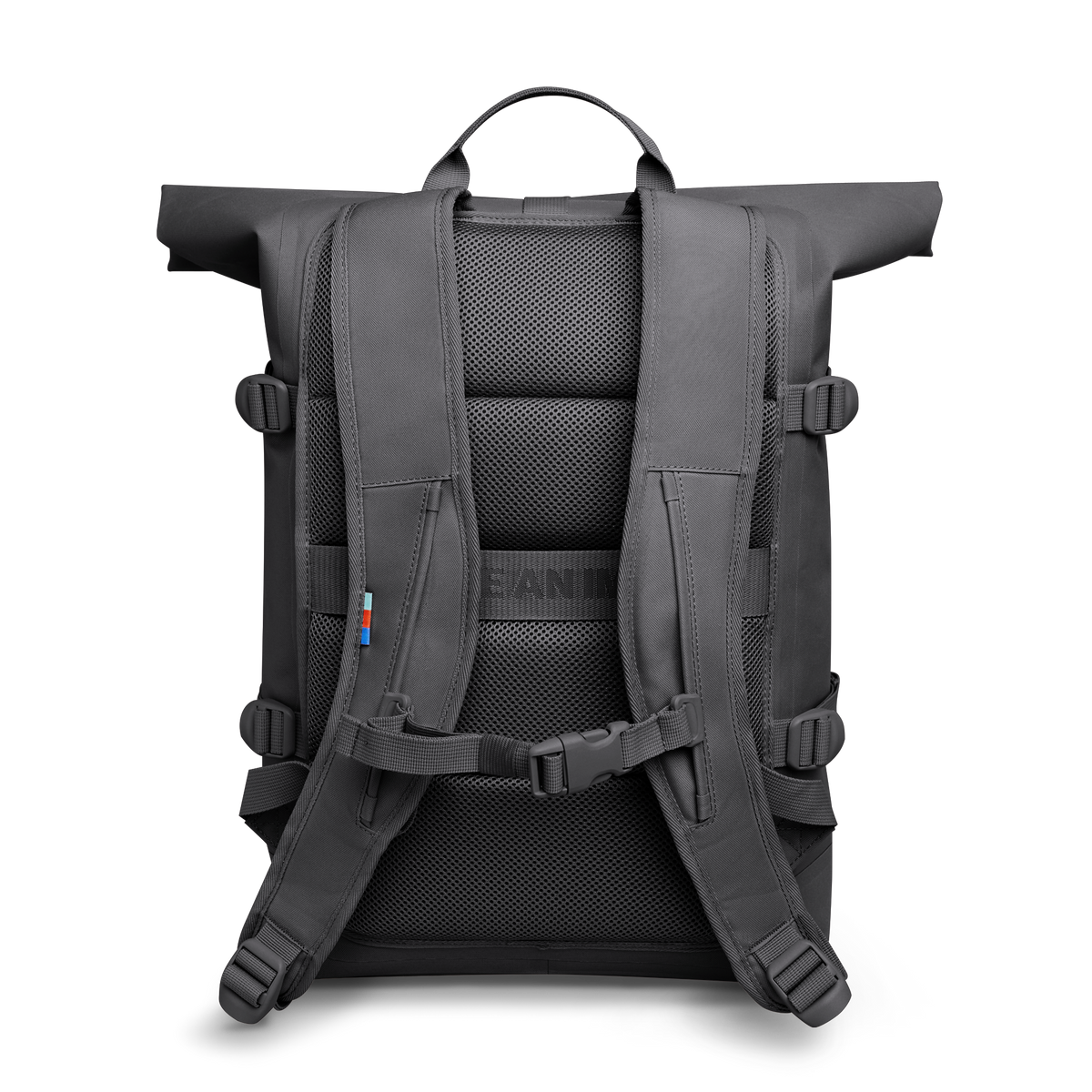ROLLTOP Rucksack in shark (Dunkelgrau) als Rückenansicht.